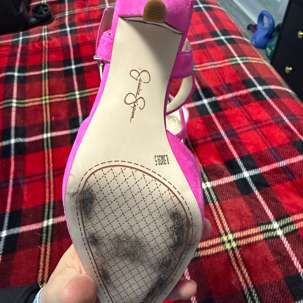 Jessica Simpson Fuchsia Heels - Picture 4 of 4